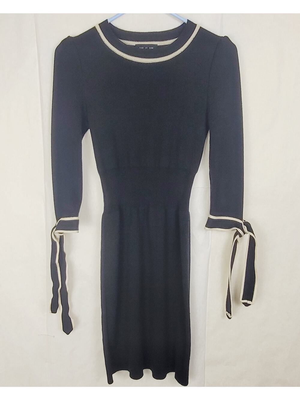 Bomi by Bomi black knit sweater dress Size Small tie sleeve Retro Old Money